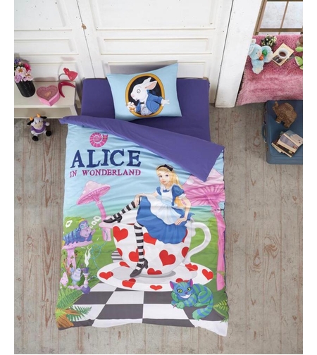 Алиса в стране чудес