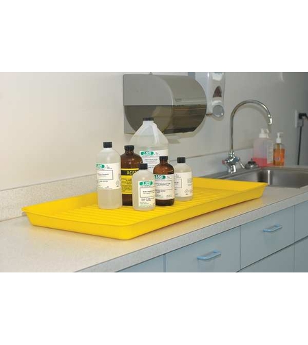 מאצרה שולחנית למעבדות 1677