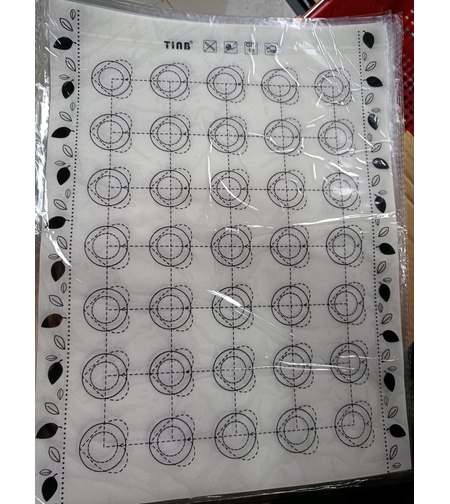 משטח סיליקון להכנת מקרונים לב/דובי