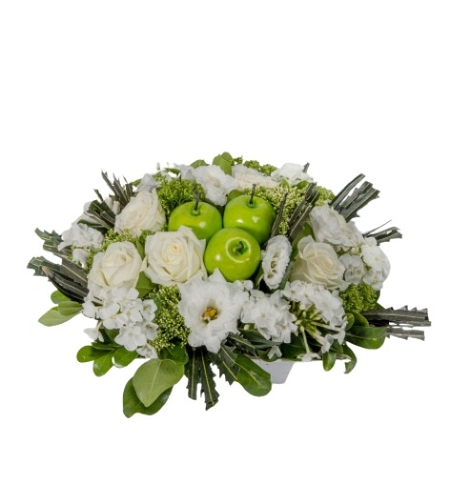 סידור פרחים לבן חגיגי