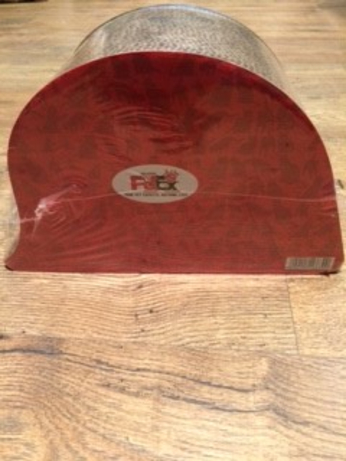 משטח גירוד לחתול בצורת הר 