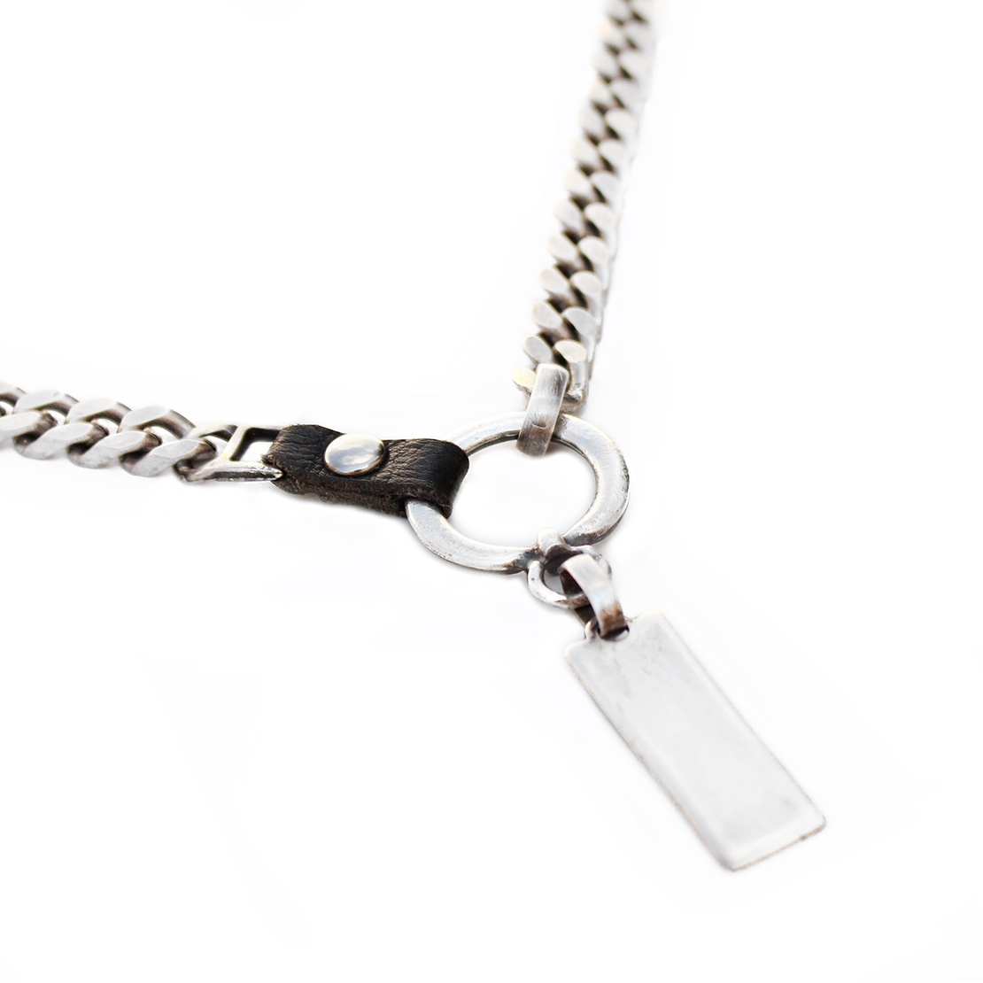 שרשרת דיסקית עור - שחור, כסף 