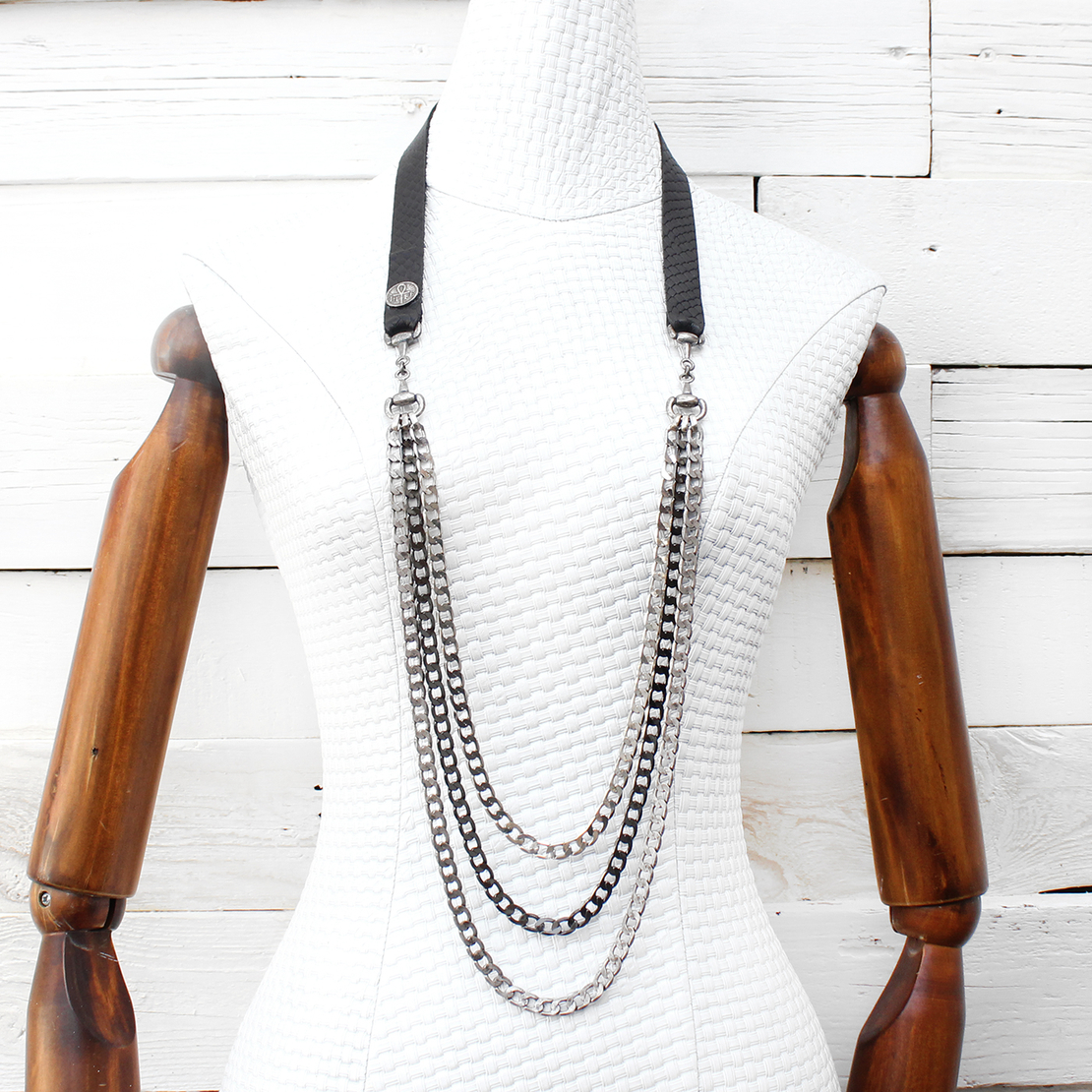 שרשרת לייף - שחור כסף