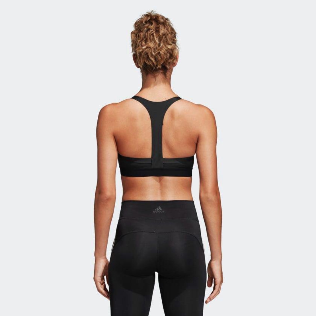 Adidas All Me 3-Stripes Bra Du1290 גוזייה ספורט לנשים. 