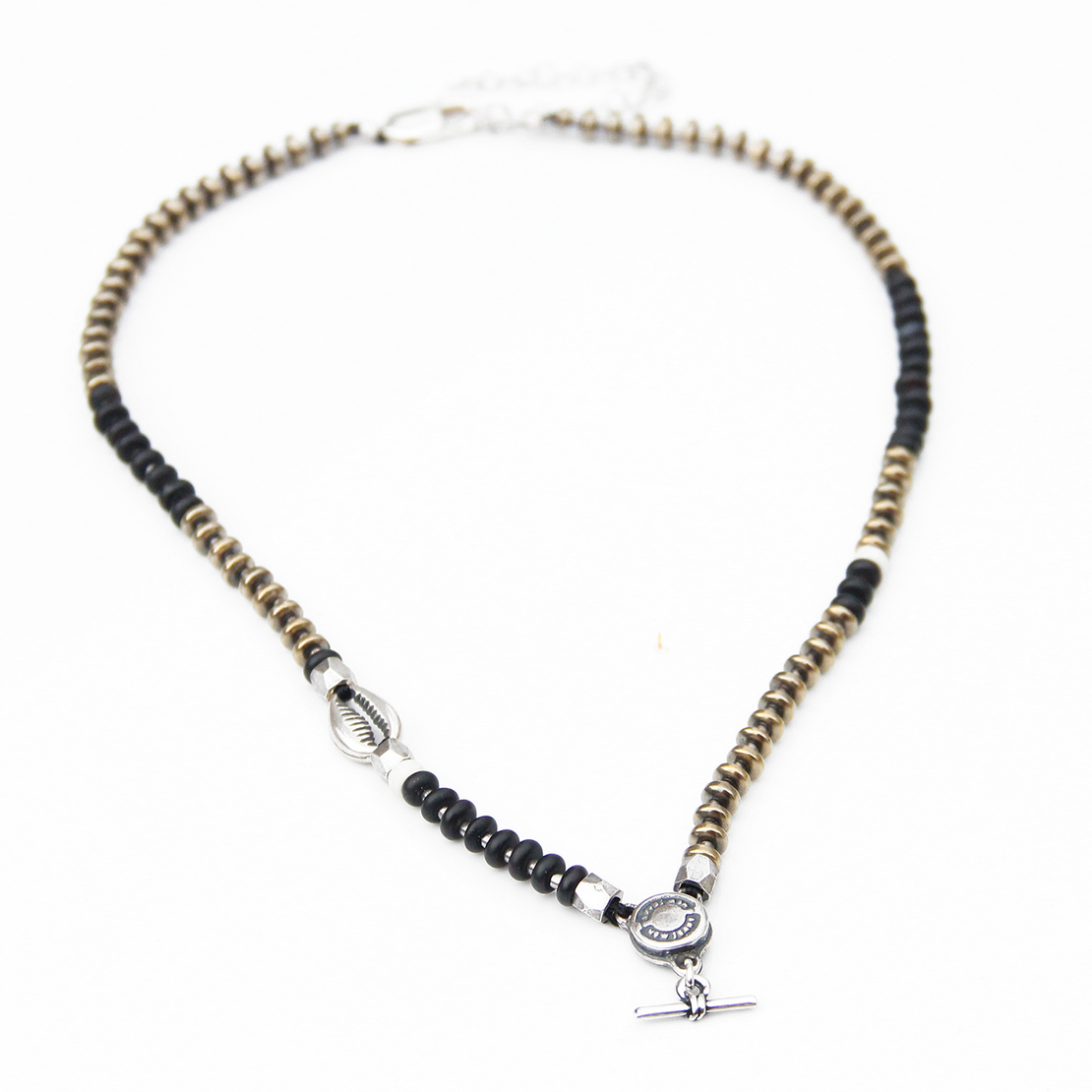 שרשרת ניקי מהדורה - שחור, לבן, כסף 