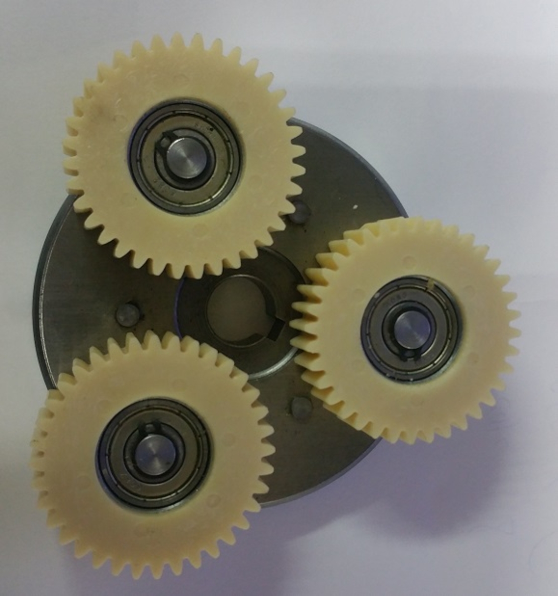 גיר קומפלט לאופניים חשמליים 8 FUN גדול