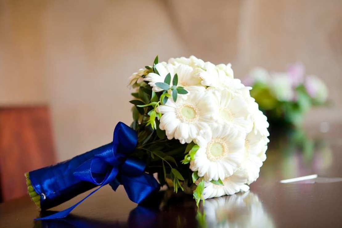 זר כלה עם גרברות