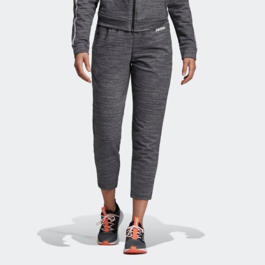 חליפת אדידס לנשים Adidas Xpressive Tracksuit 