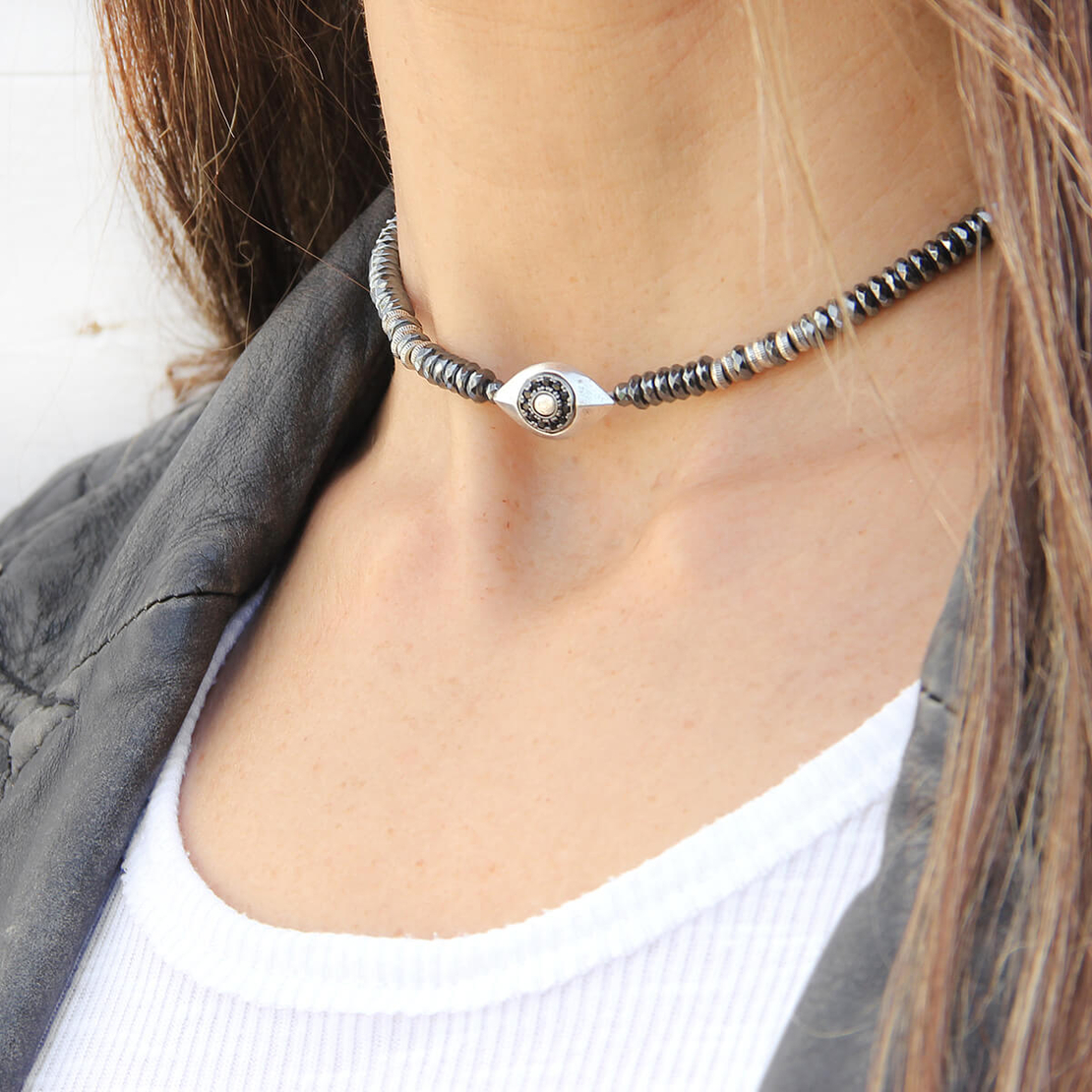 צ'וקר המטייט עין כסוף