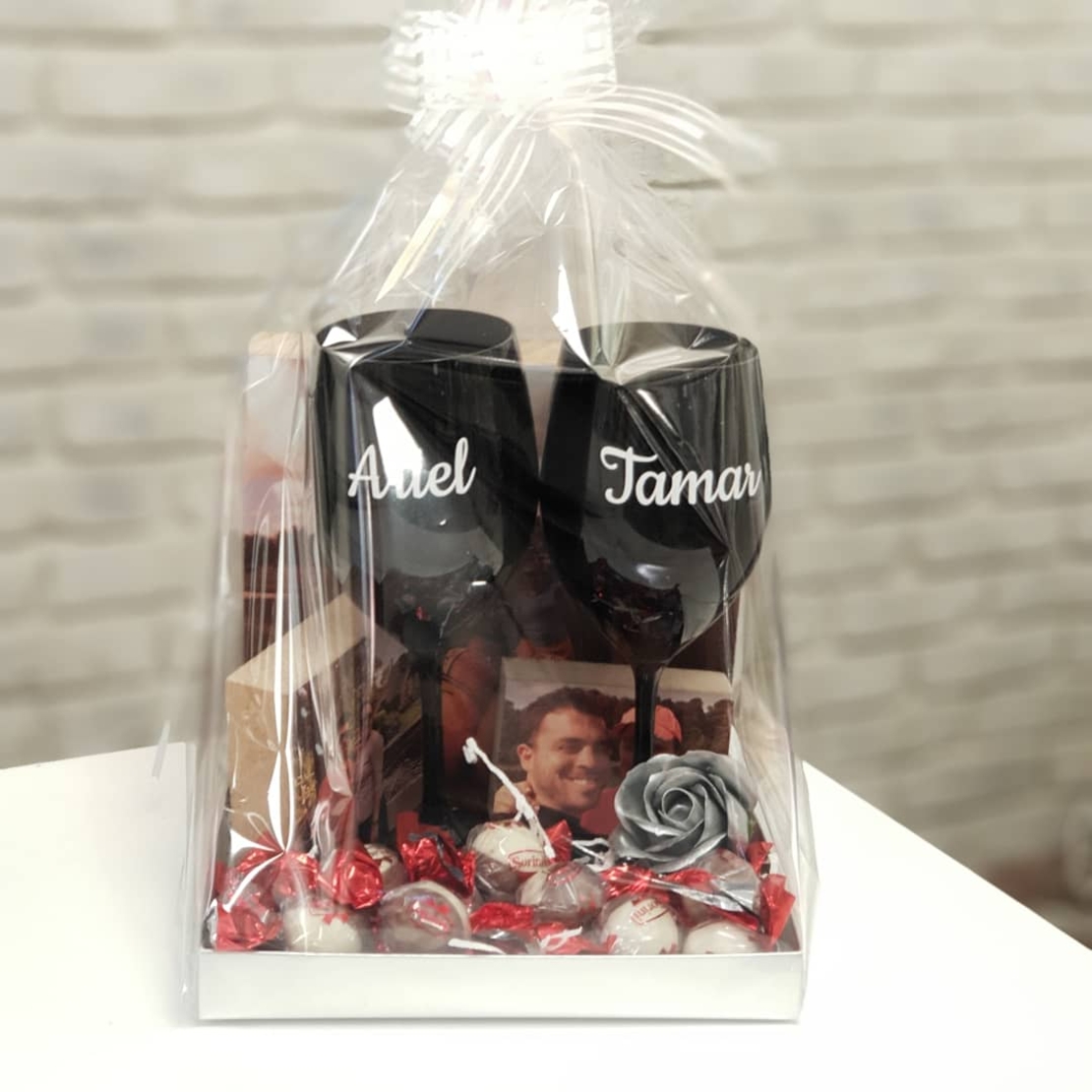 מארז כוסות ותמונות 221