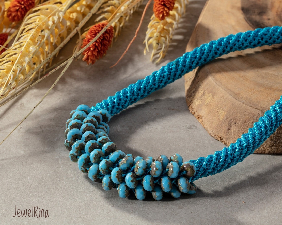 שרשרת אילה | תכשיט משולב קריסטלים | תכשיט טורקיז & תכלת 