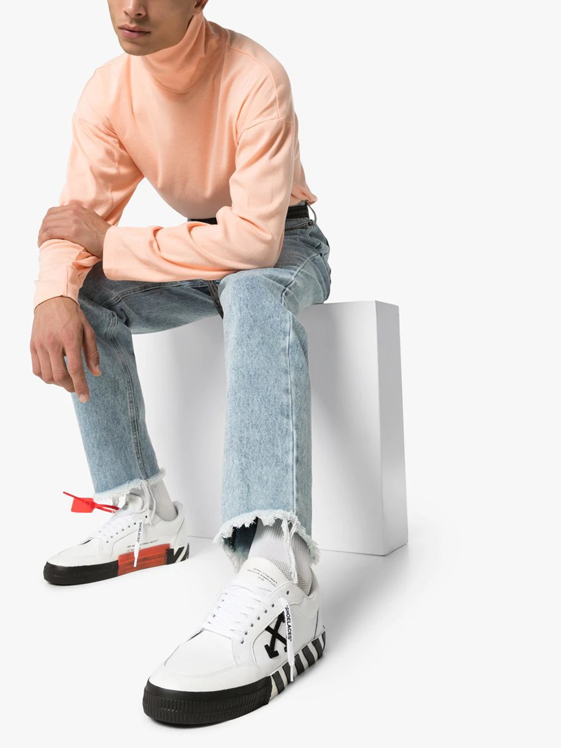 OFF-WHITE -LOW VULCANIZED SNEAKERS  -LEATHER