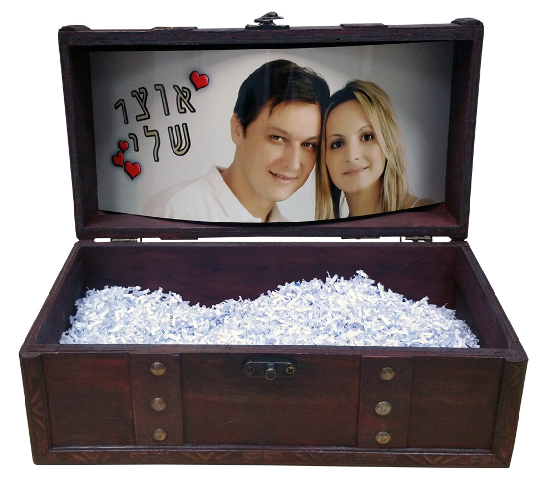 תיבת אוצר מעץ חום