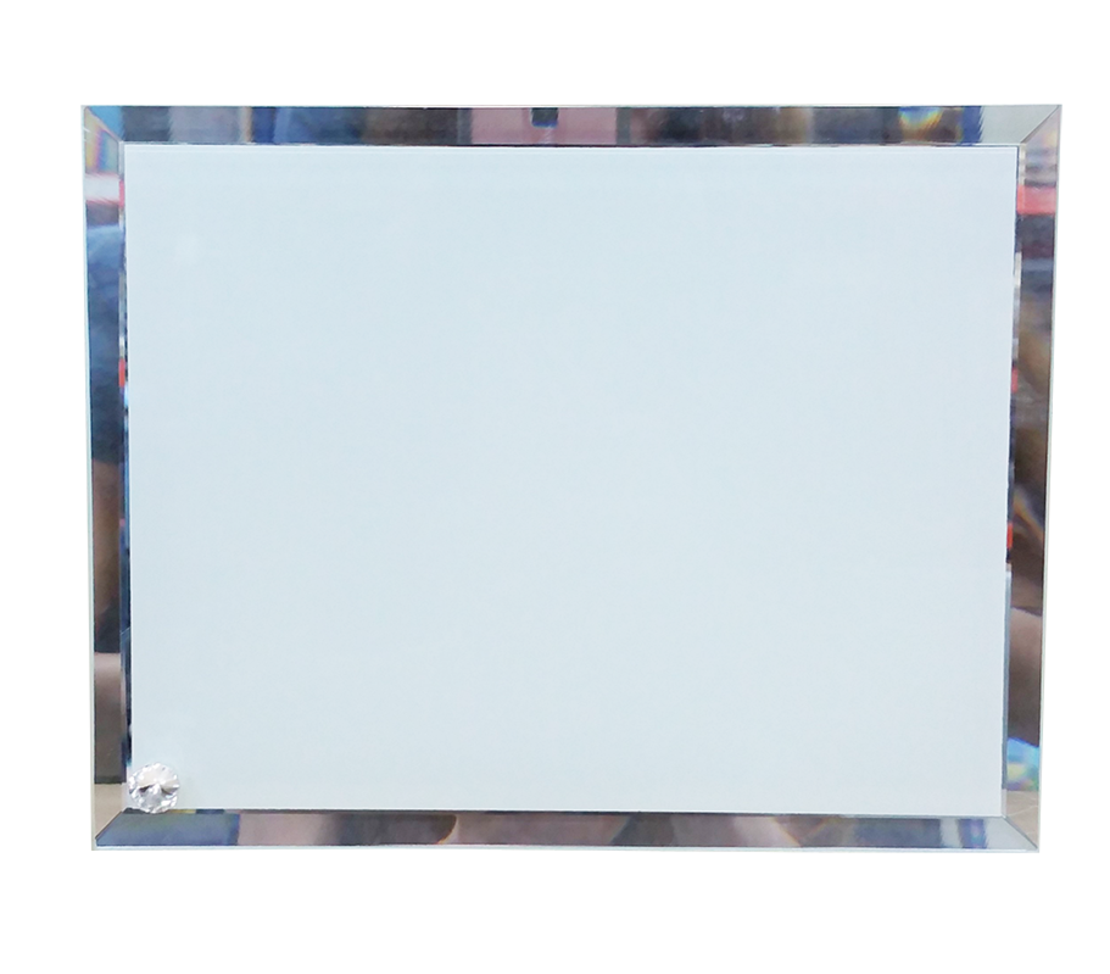 לוח זכוכית עם מסגרת מראה