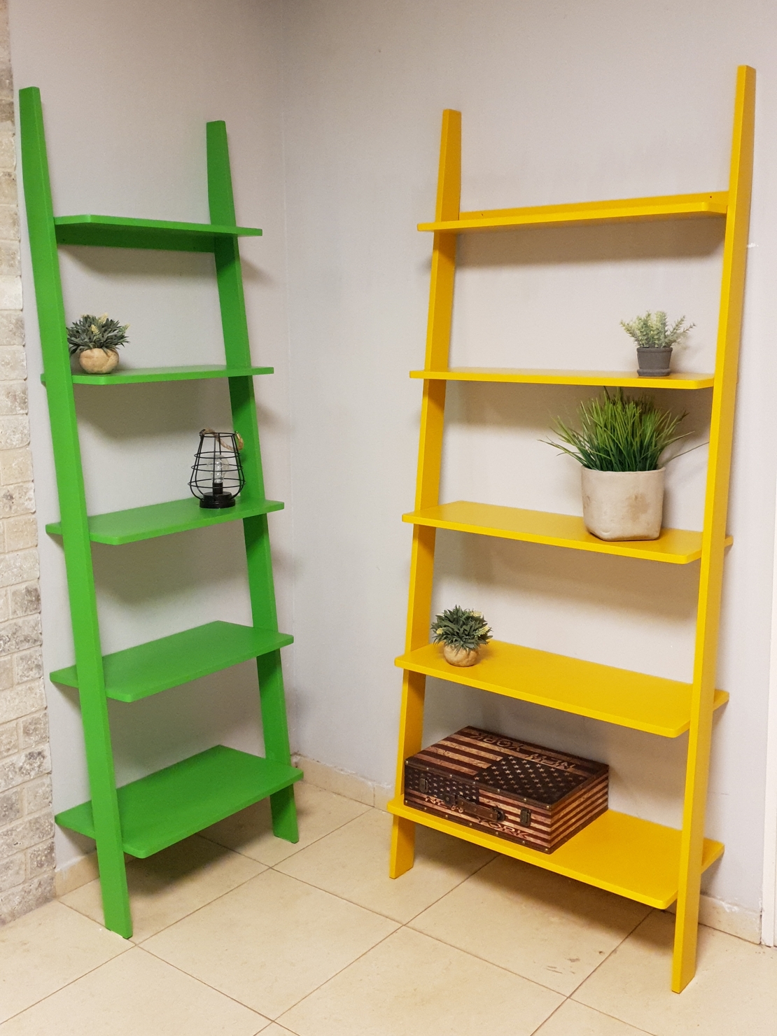 ספריה דגם סולם