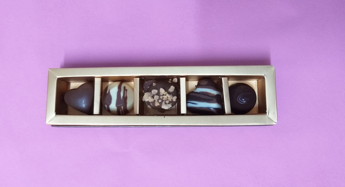 מארז מהודר - 5 פרלינים