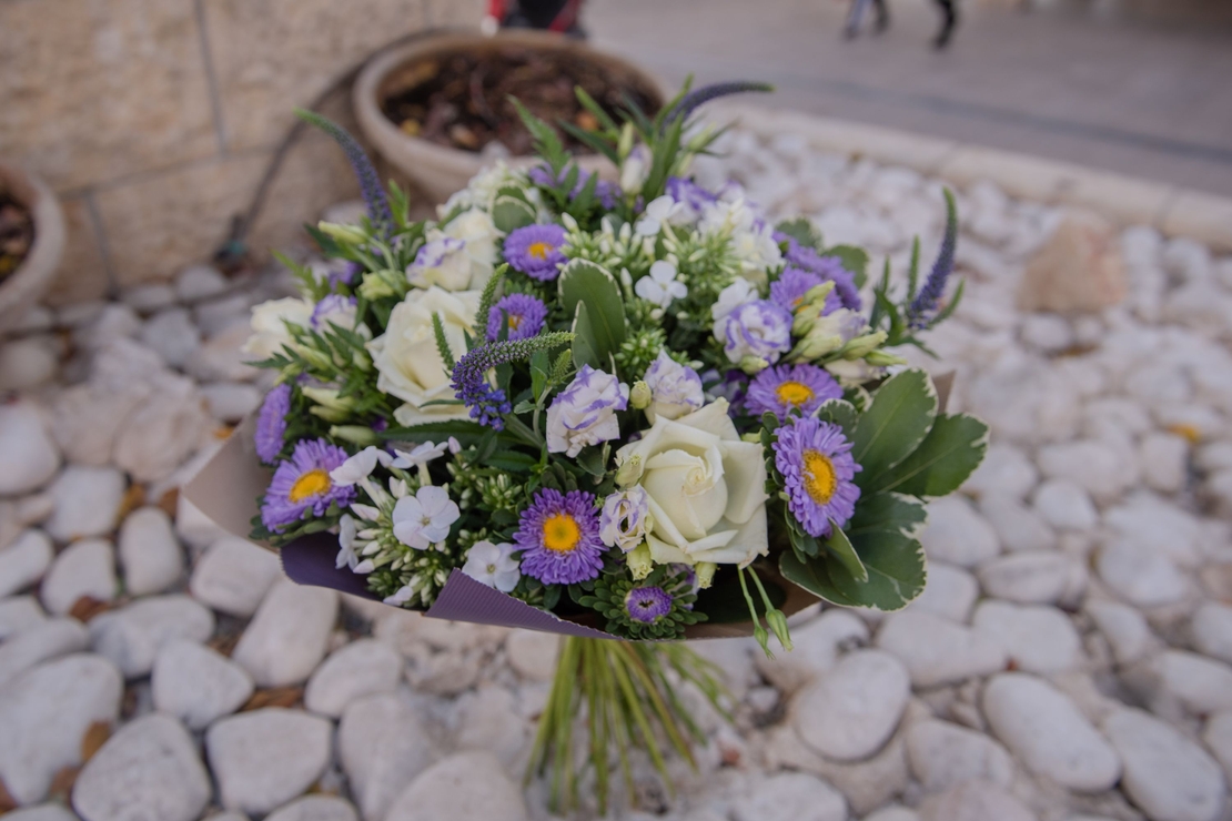 זר פרחים אושר אביבי #213