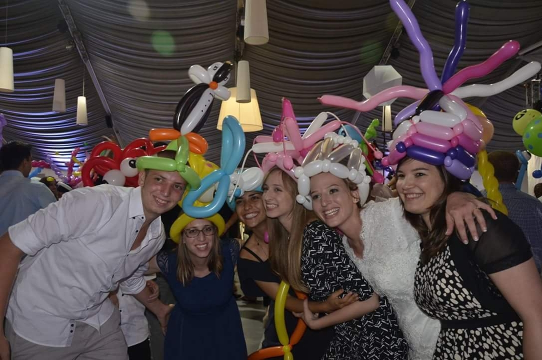 קרנבל כובעי בלונים