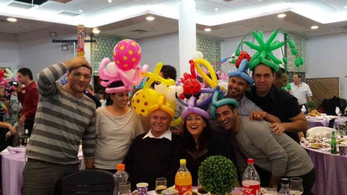 קרנבל כובעי בלונים