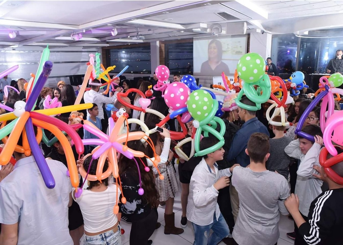 קרנבל כובעי בלונים