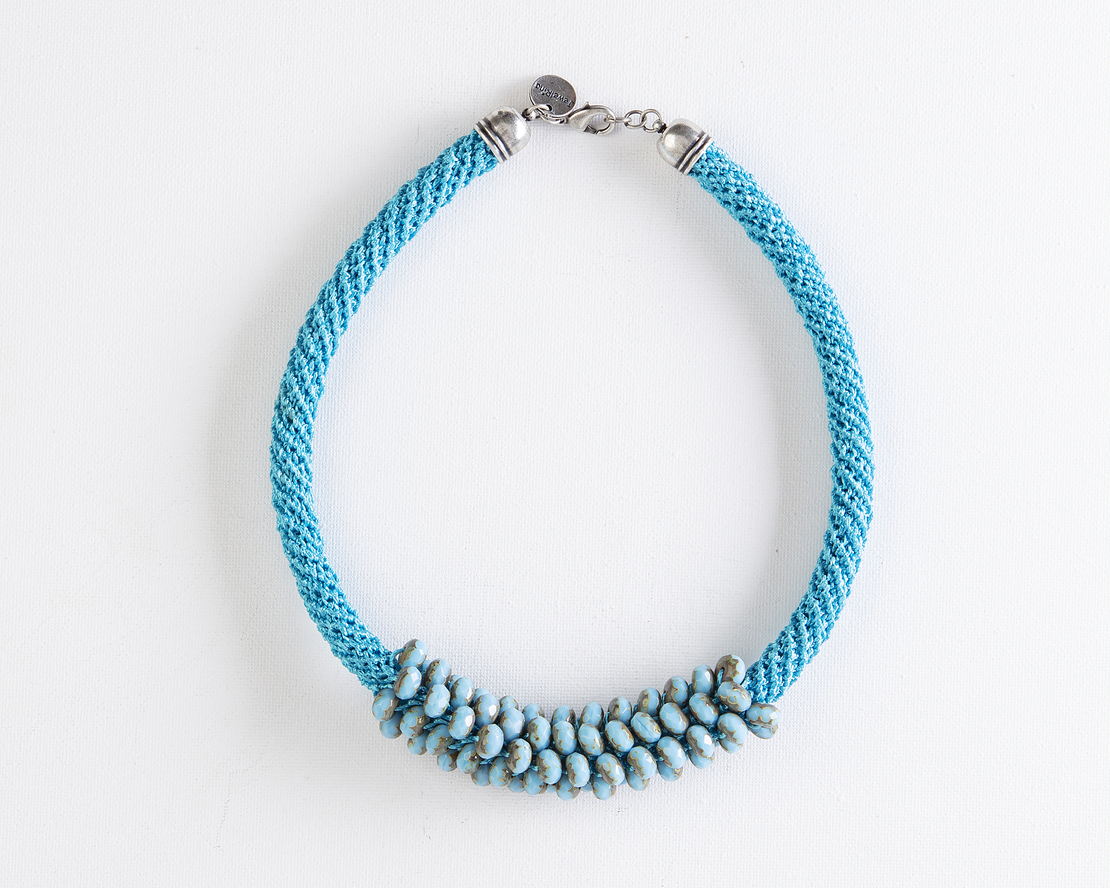 שרשרת אילה | תכשיט משולב קריסטלים | תכשיט טורקיז & תכלת 