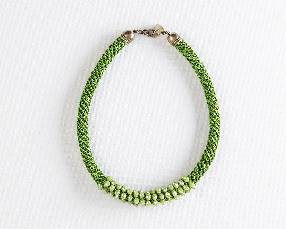 שרשרת אילה | תכשיט משולב קריסטלים | תכשיט ירוק