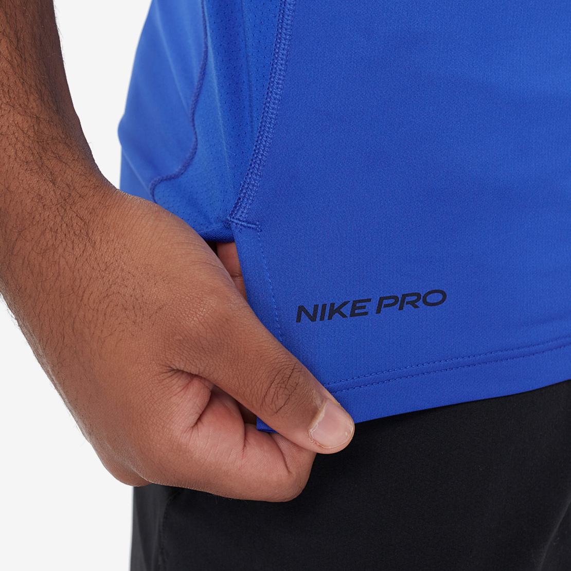   חולצת נייקי לגברים | Nike Pro Men's Tight-Fit Short-Sleeve Top