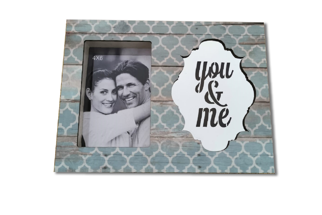 מסגרת עץ מוארת -you and me 