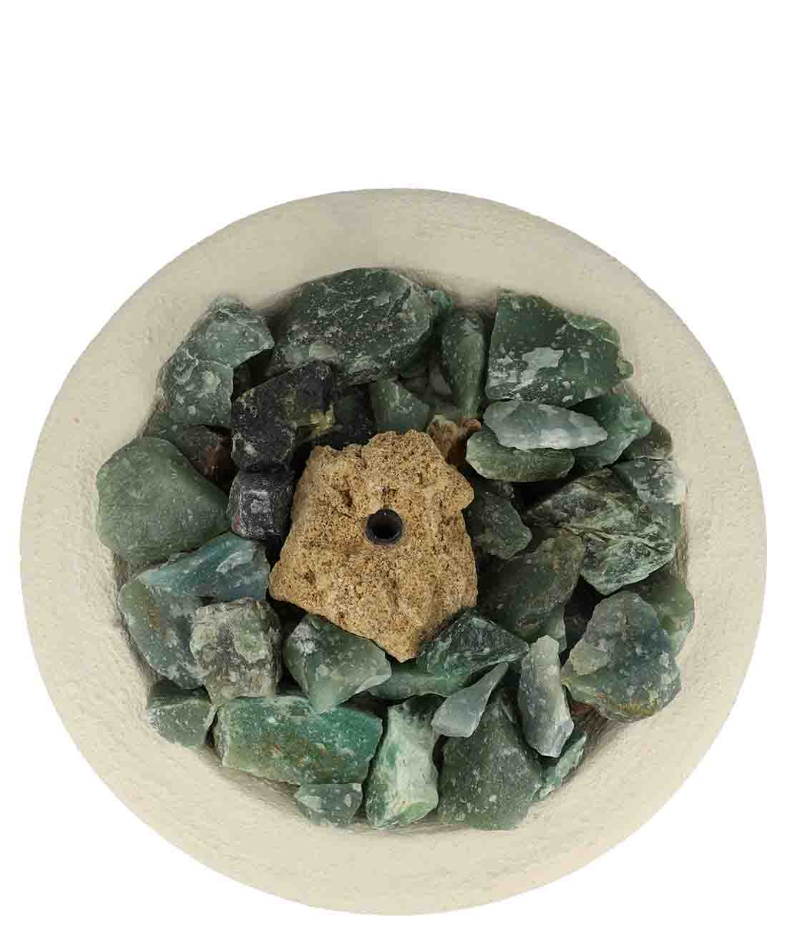 מזרקה עם אוונטורין ירוק גולמי בקערה עגולה לבנה