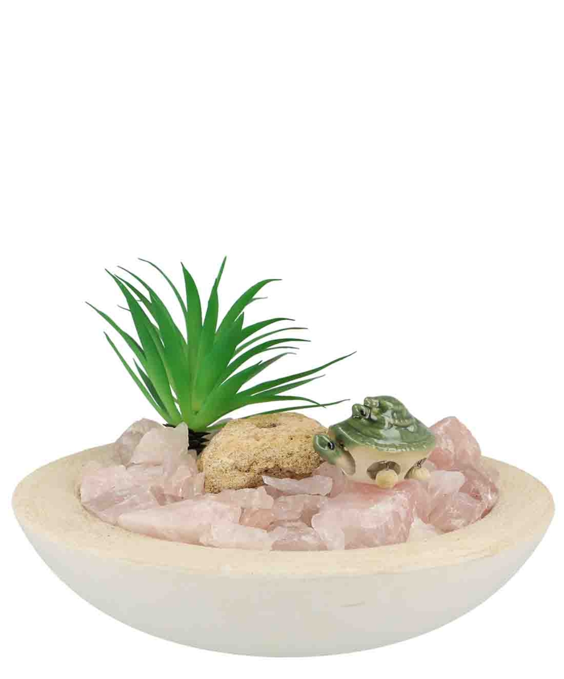 מזרקה עם רוזקוורץ גולמי בקערה עגולה לבנה