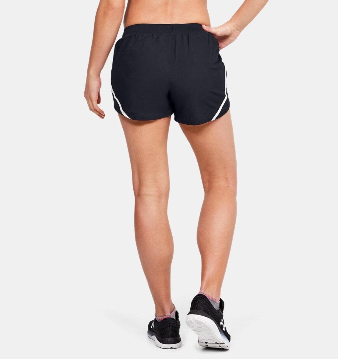 שורט אנדר ארמור נשים | Under ArmourFly-By 2.0 Graphic Play Shorts