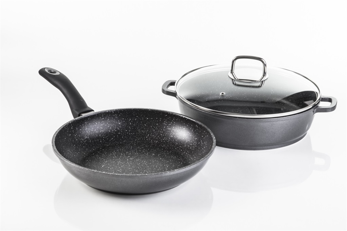 סט  מחבת 28 סמ'+ סוטז 28 ARCOSTEEL 