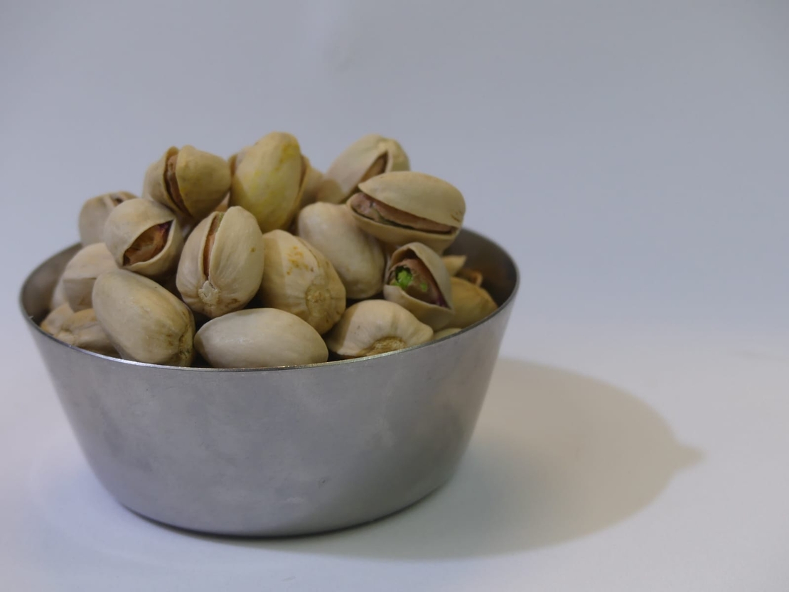 פיסטוק טבעי בקליפה