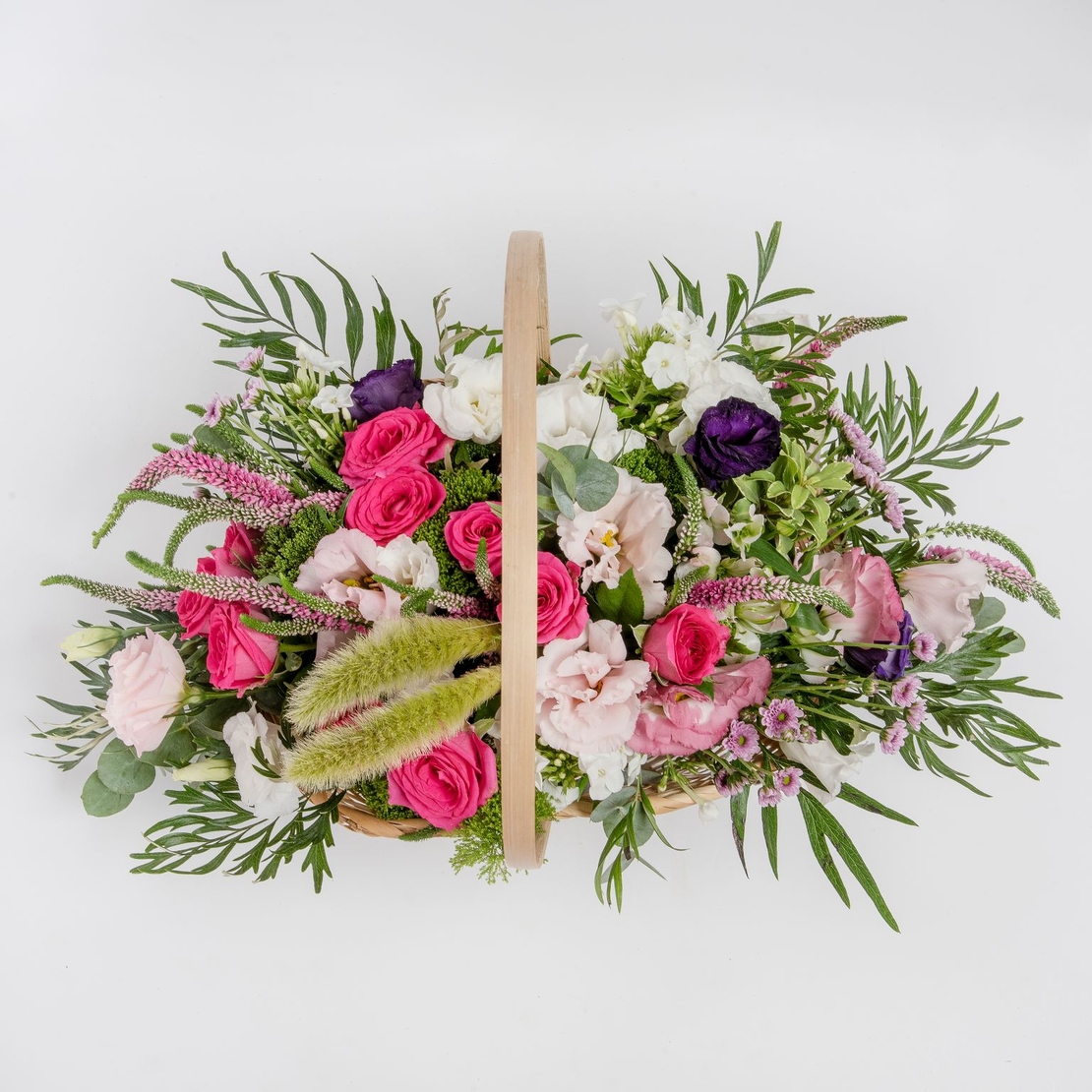 סידור ורוד בסלסלה