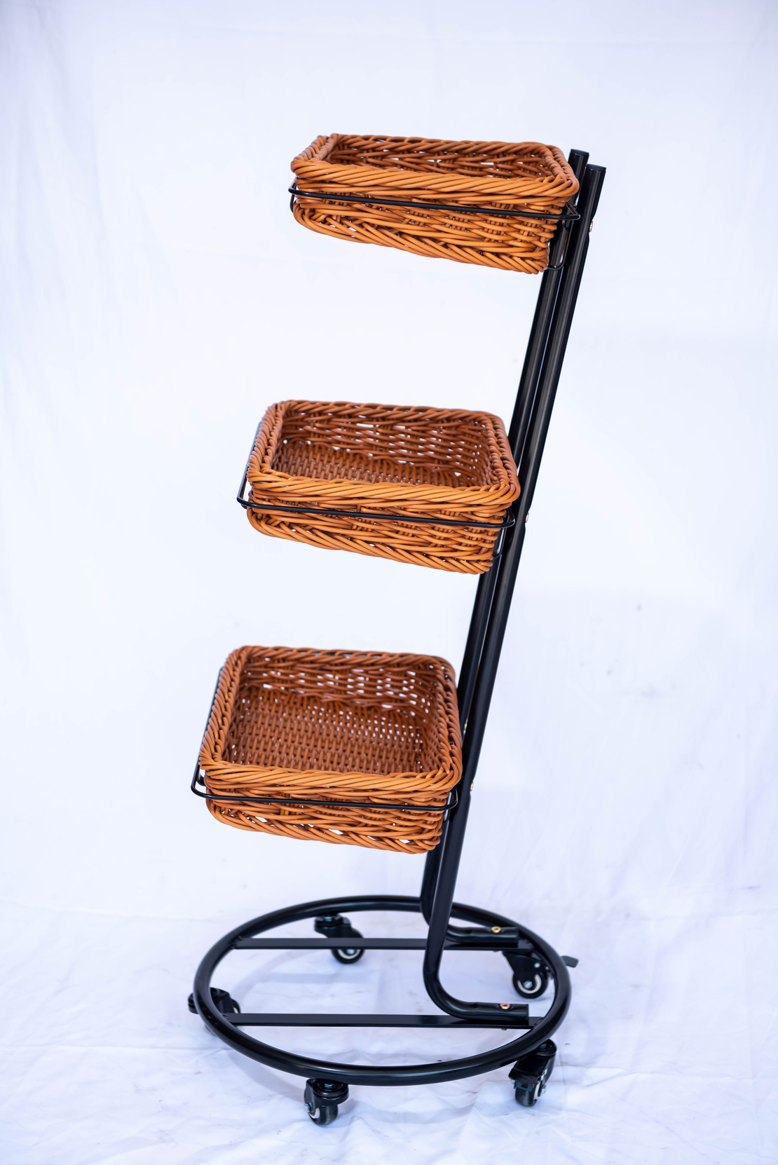 מתקן תצוגה מעוצב על גלגלים - 3 קומות 