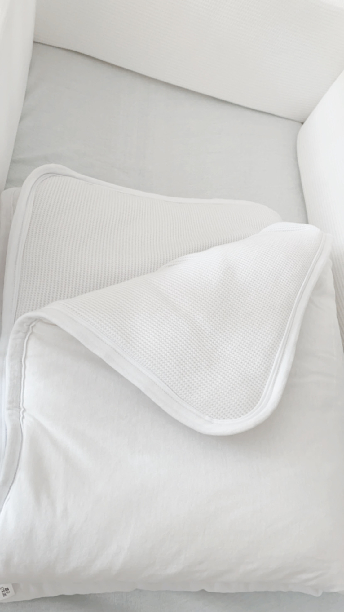 סט מלא לעריסה | ג'רסי וופל לבן 