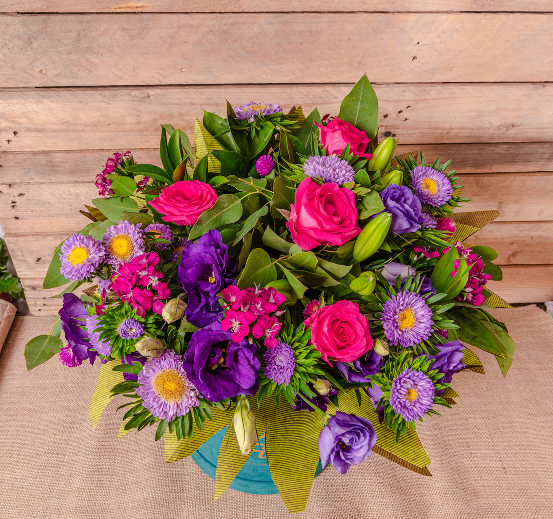 Flowers in hat box - 