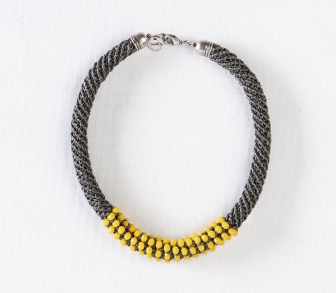 שרשרת אילה | תכשיט משולב קריסטלים | תכשיט אפור & צהוב 