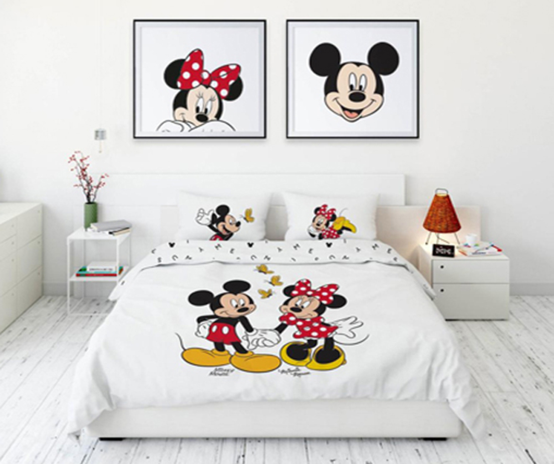 Дисней рука в руке