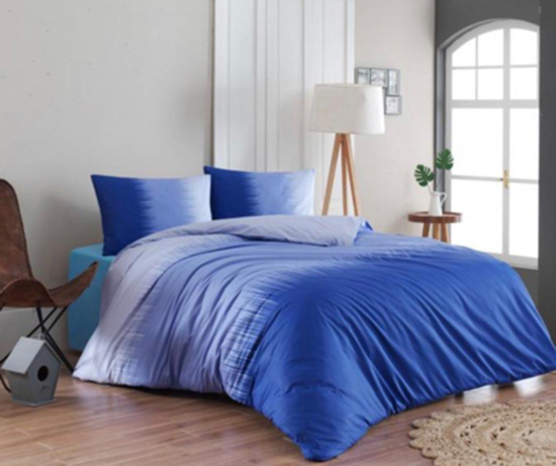 Три оттенка синего цвета