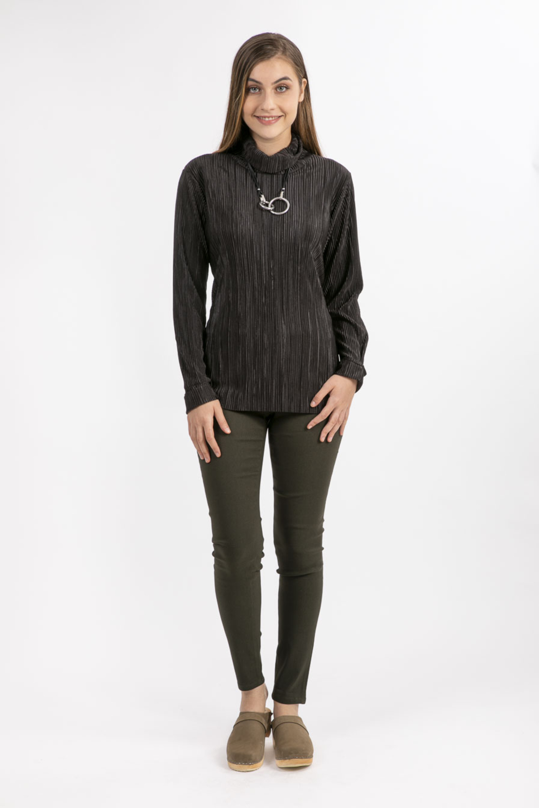 חולצת פליסה עם גולף נשפך-דגם אורן(אורלי גולן)