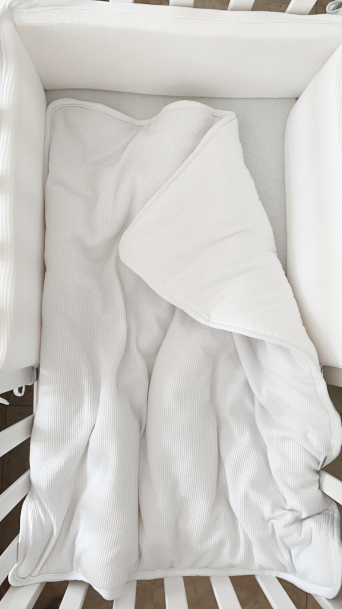 מגן ראש לעריסה|וופל לבן