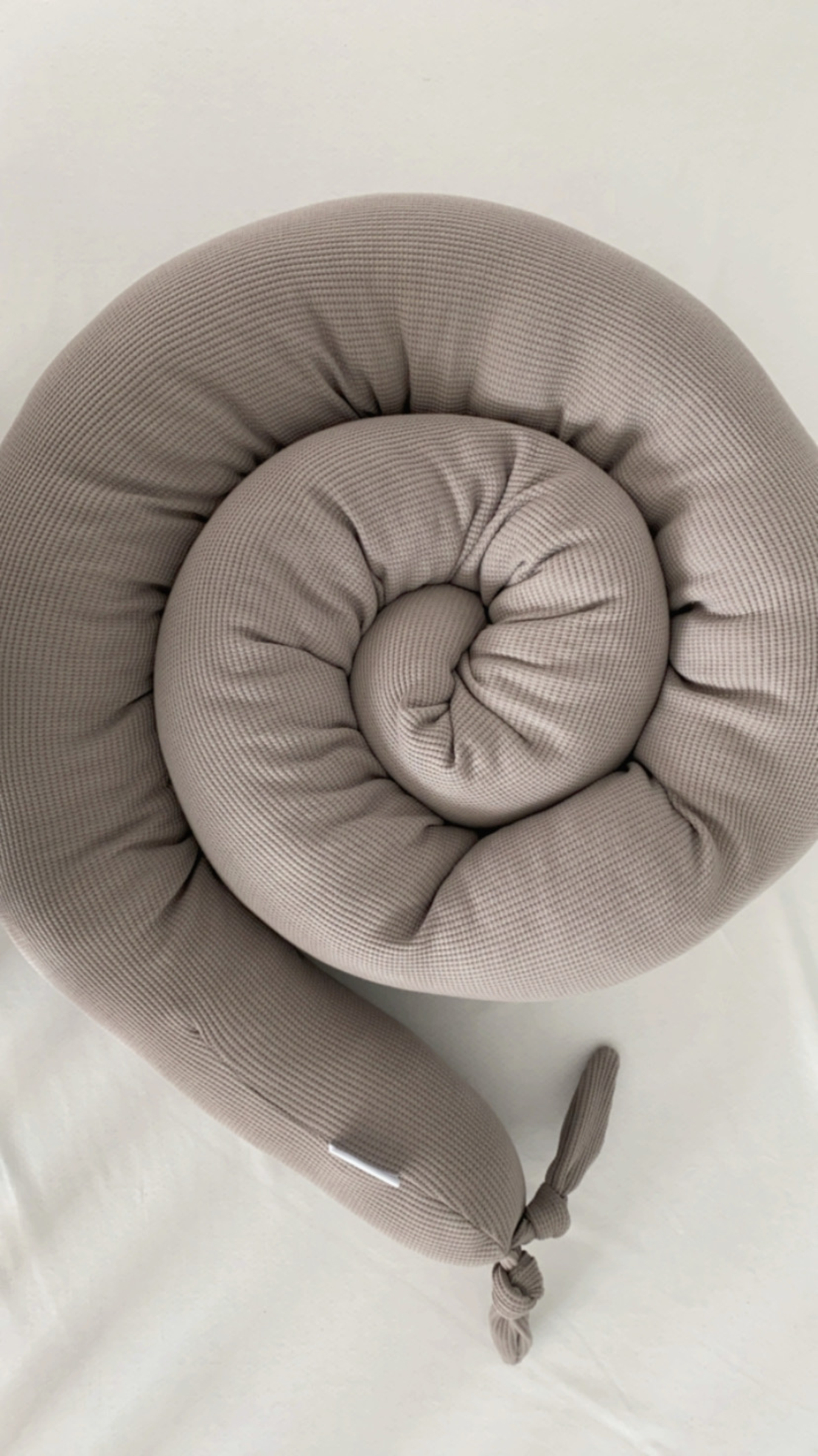 שבי הנחשוש| אפור בהיר