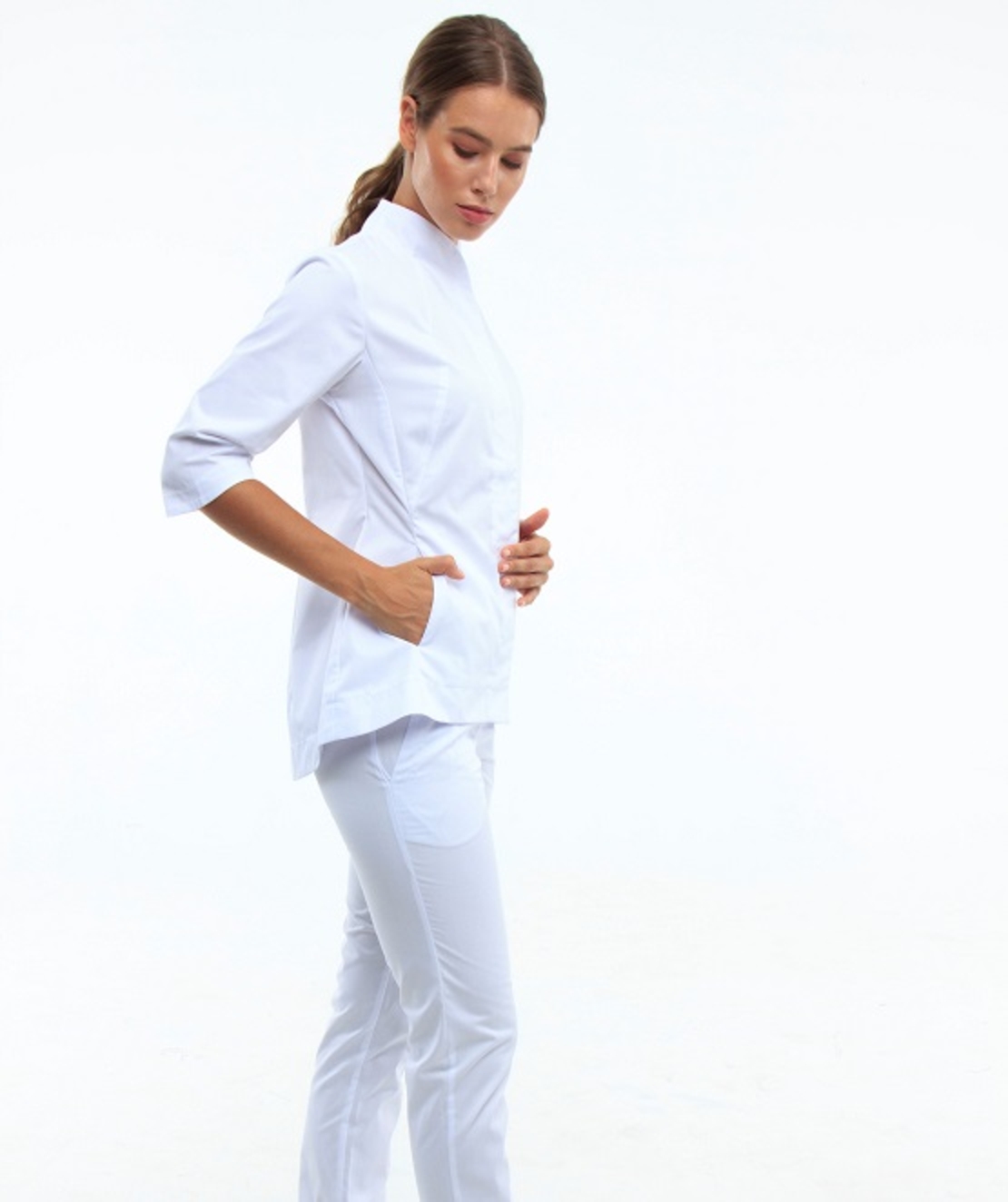 חליפה רפואית צבע לבן 13587