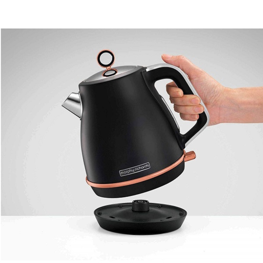 קומקום 1.5 ליטר מבית מורפי ריצ'ארדס MORPHY RICHARDS דגם 104414