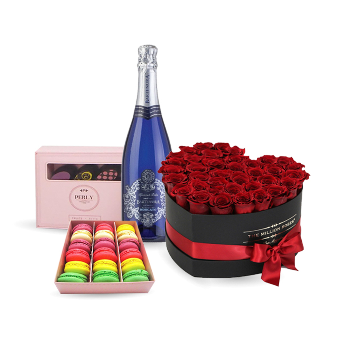 Love box בצורת לב + יין + מקרונים ושוקולד Perly