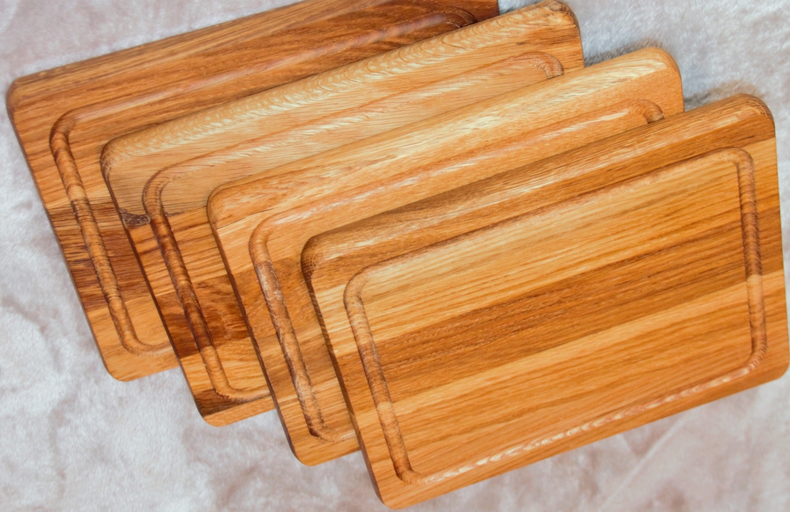  6 צלחות עץ לסטייק והגשה 6 יח' אלון אירופאי  מרובעת  20*25 ס