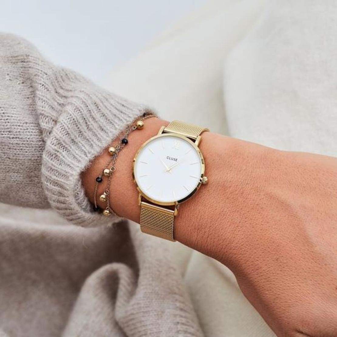 33 mm - CW0101203007  Minuit Mesh White, Gold Colour