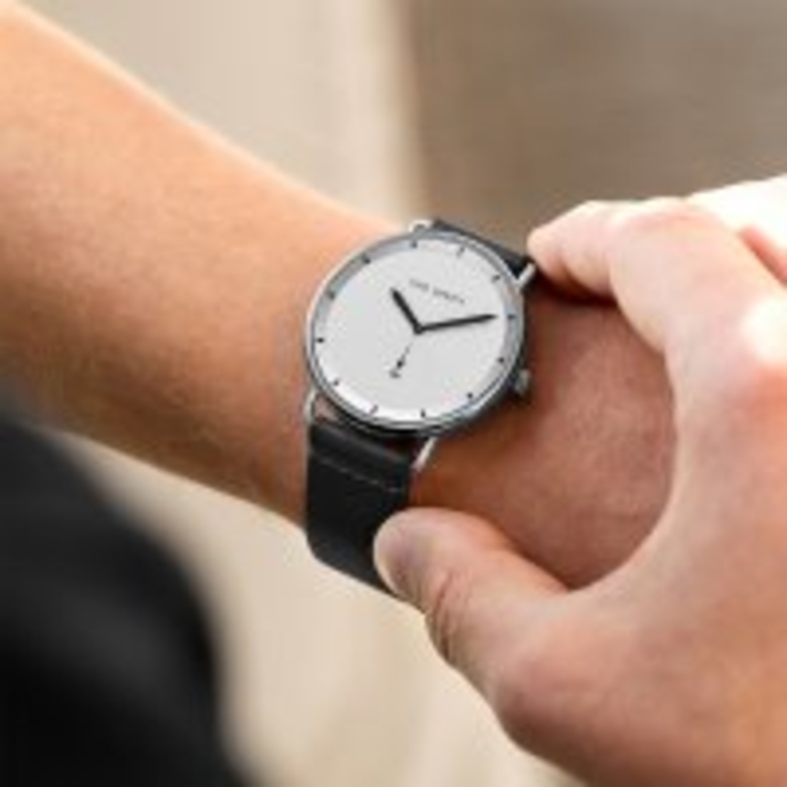 Watch Breakwater White Sand Silver Leather Pure Black