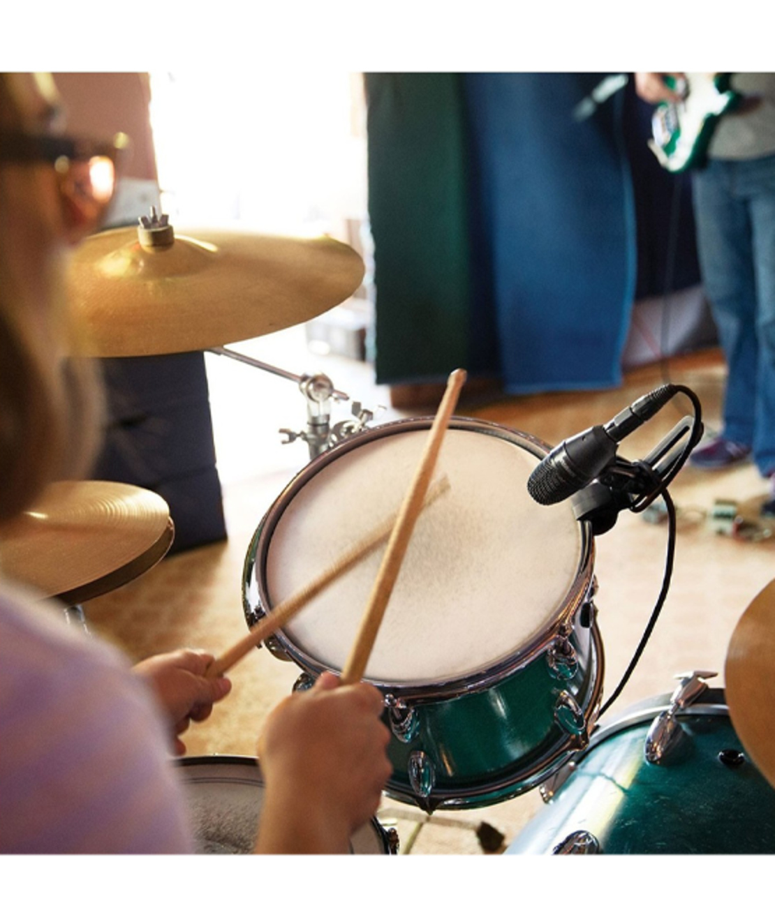 מיקרופון דינמי קומפקטי לתופים SHURE PGA56